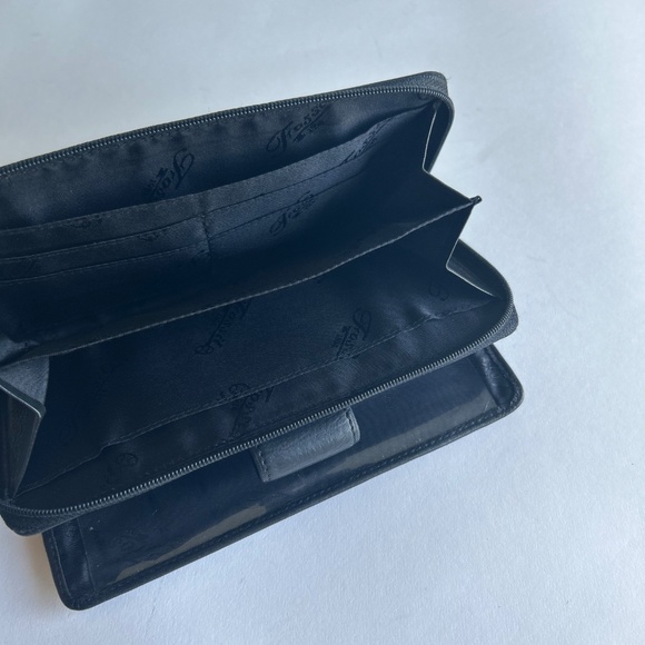 Fossil Black Genuine Leather Snap Closure Zip Around Wallet - Picture 12 of 15